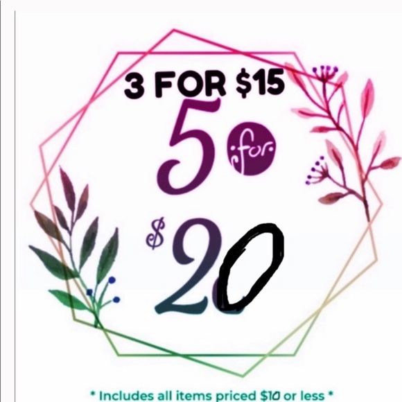 🦋 3/$15 Final touch, v-neck black & white blouse - Picture 7 of 7